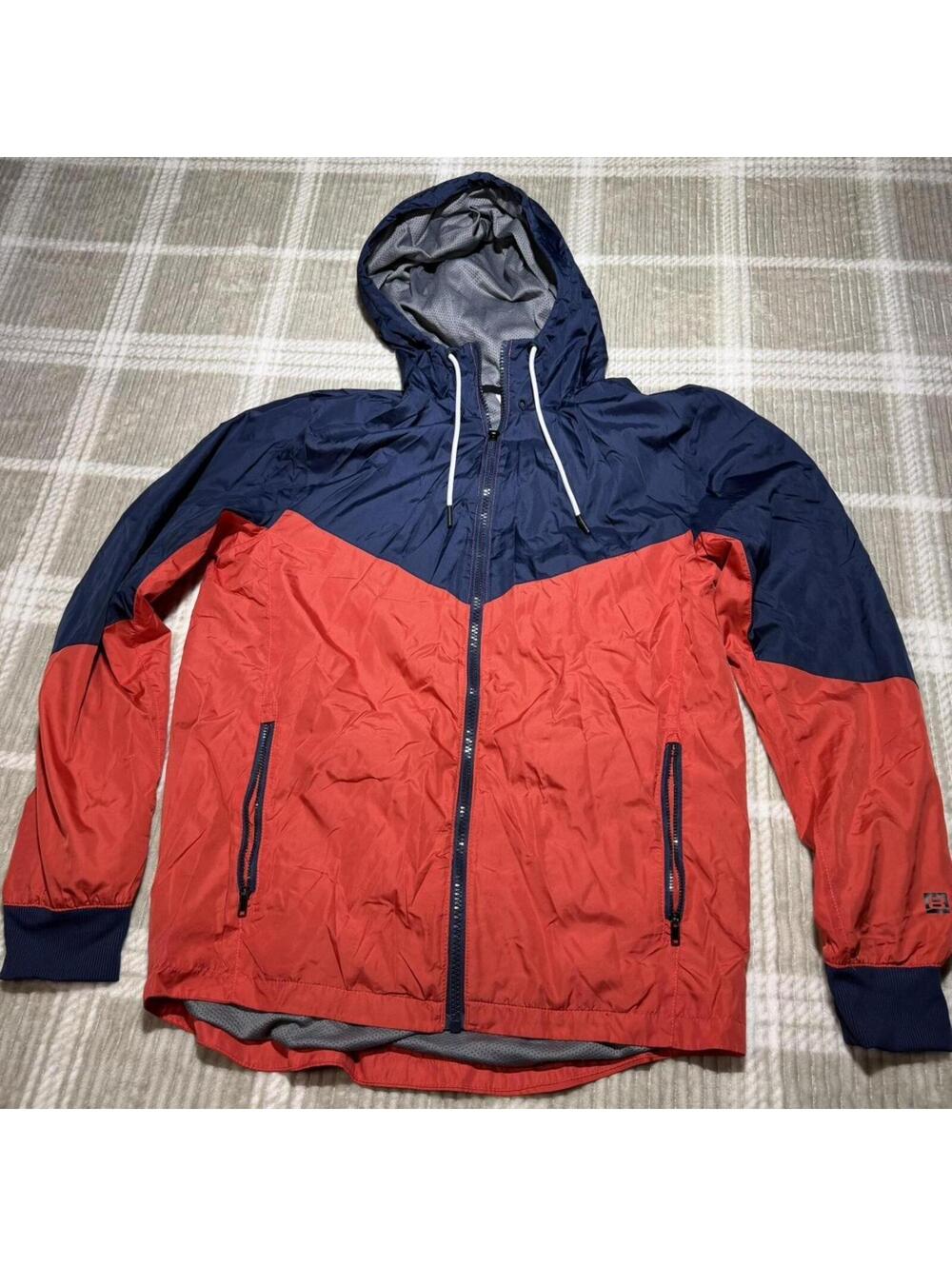 Layer 8 red and navy windbreaker jacket Size S #windbreaker #outdoor